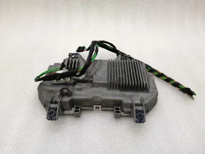 Moduły elektroniczne tylnego telewizora BMW serii 7 E65 9165215 jednostka sterująca tylnym telewizorem