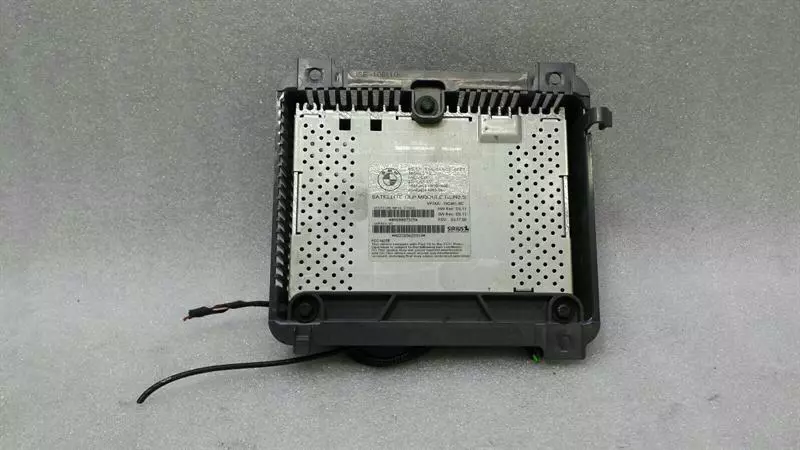 BMW 7 (E65 / E66 / E67 / E68) BMW 7 series E65 E90 E60 satellite radio receiver modules 9142852 control unit Body type: Saloon
Fuel: Petrol