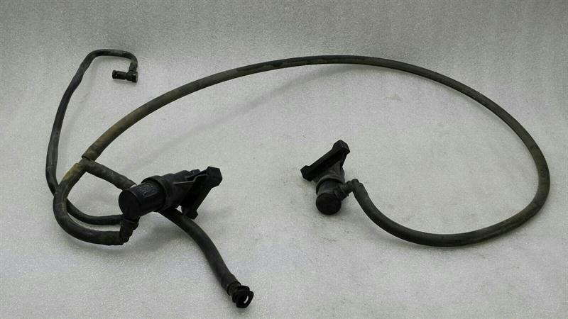 BMW 7 (E65 / E66 / E67 / E68) BMW 7 series E65 Hedlamp washer jet set 61677137401 headlight cleaning kit Body type: Saloon
Fuel: Petrol