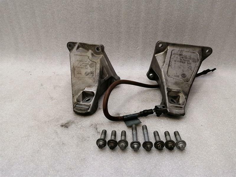 BMW 7 (E65 / E66 / E67 / E68) BMW 7 series E65 ALPINA B7 V8 engine mount 6754615 engine holder left + right Body type: Saloon
Fuel: Petrol