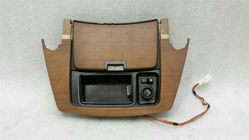 BMW 7 (E65 / E66 / E67 / E68) BMW 7 Series E65 Ashtray With Trim 7148746 Ashtray Body type: Saloon
Fuel: Petrol