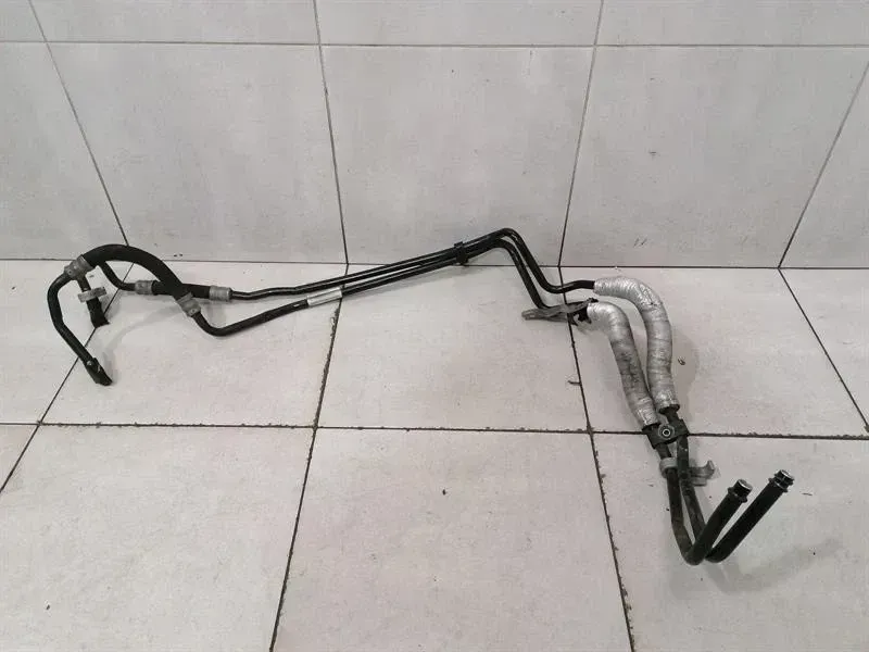 BMW 3 (E90 / E91 / E92 / E93) BMW 3 Series E93 M3 DCT Gearbox Pipes 17222283585 Transmission Oil Line