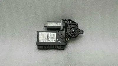 Audi RS4 8E B7 A4 aizmugurējo kreiso durvju loga motors 8E0959801E logu regulatora motors HL