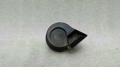 Audi RS4 8E B7 Horn 8E0951221C Horn Fanfare