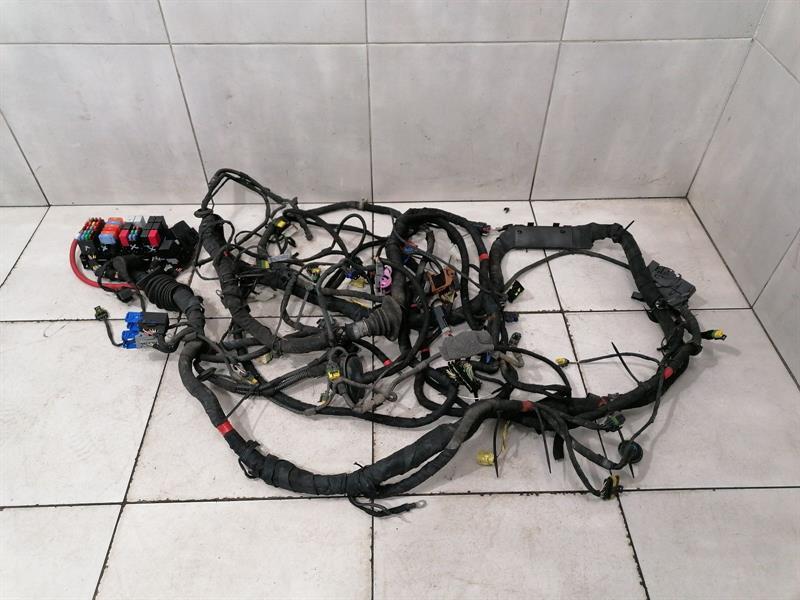Maserati GranTurismo MASERATI GRANTURISMO M145 ENGINE BAY WIRING LOOM 228523 RIGHT HAND DRIVE RHD Body type: Coupe
Fuel: Petrol