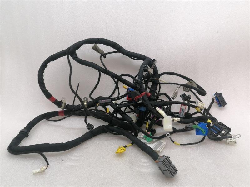 Maserati GranTurismo MASERATI GRANTURISMO M145 Dashboard Wiring Loom 242189 RIGHT HANDLE RHD Body type: Coupe
Fuel: Petrol