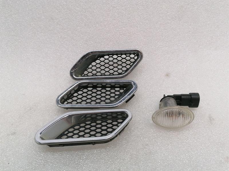 Maserati GranTurismo Maserati Granturismo M145 Right Wing Air Intake Grills 68265300 Right Fender Body type: Coupe
Fuel: Petrol