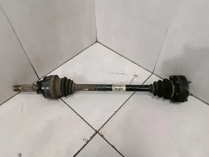 Maserati GranTurismo / GranCabrio Maserati Granturismo M145 left rear drive shaft 229748 drive shaft rear Li Body type: Coupe
Fuel: Petrol