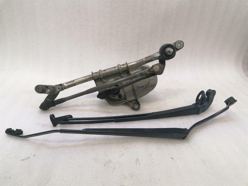 Maserati GranTurismo 2023-... MASERATI GRANTURISMO M145 front Wiper engine 80257600 RIGHT HANDLE RHD