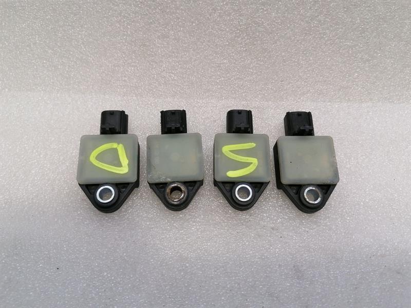 Maserati GranTurismo MASERATI GRANTURISMO M145 Crash Sensor Set 193783 Impact Sensor Set Body type: Coupe
Fuel: Petrol