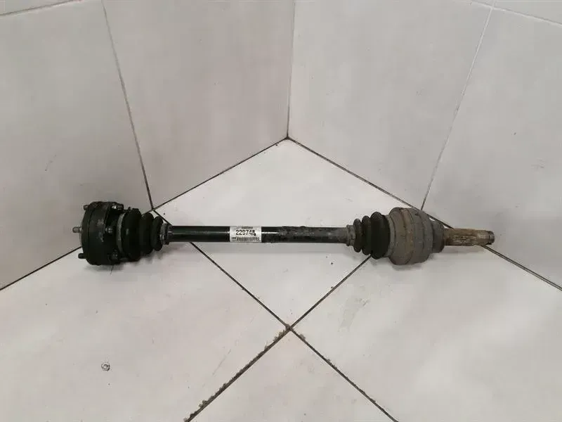 Maserati GranTurismo / GranCabrio Maserati Granturismo M145 drive shaft right 229748 rear right drive shaft Body type: Coupe
Fuel: Petrol