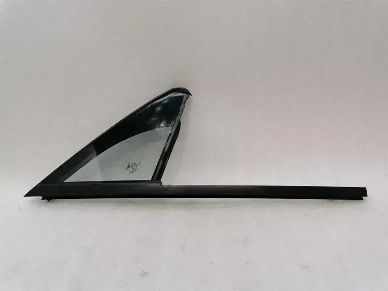 Bentley Bentayga 2016-... Bentley Bentayga 36A MK2 Right Front 1/4 Glass 36A845114G Door Panel 1/4 Front Re