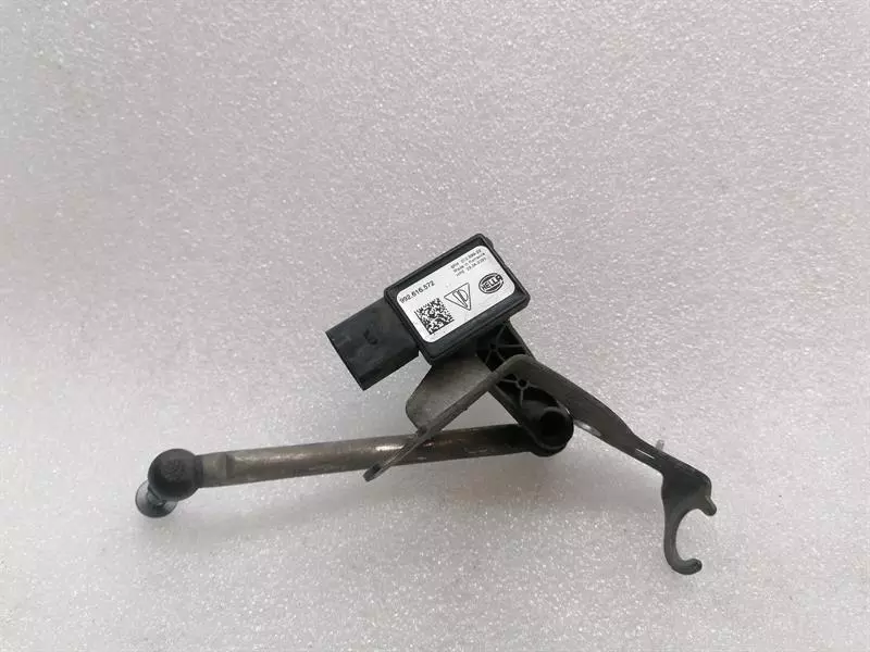 Porsche 911 (992) Porsche 911 992 Rear Right Level Sensor 992616572 Level Sensor Rear Right Body type: Coupe
Fuel: Petrol