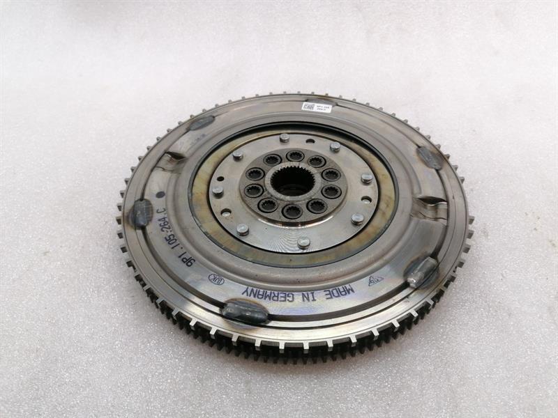Porsche 911 (992) Porsche 911 992 GT3 Flywheel 9P1105264C flywheel Body type: Coupe
Fuel: Petrol