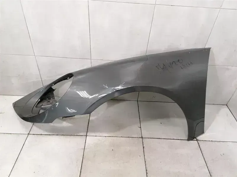 Porsche 911 (992) Porsche 911 992 Left Wing 992821101Y Front Left Fender Body type: Coupe
Fuel: Petrol
