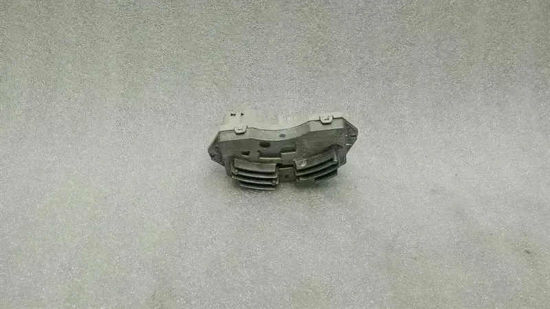 BMW 3 (E90 / E91 / E92 / E93) BMW 3 Series E92 Heater Resistor 9265892 Blower Regulator Regulator