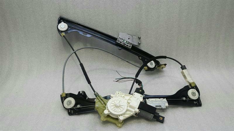 BMW 3 (E90 / E91 / E92 / E93) BMW 3 Series E92 Left Front Door Winder 7193455 Window Regulator Front Left Body type: Coupe
Fuel: Petrol
