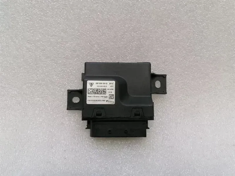 Porsche 911 (992) Porsche 911 992 Electronic Module 992906093B ECU Body type: Coupe
Fuel: Petrol