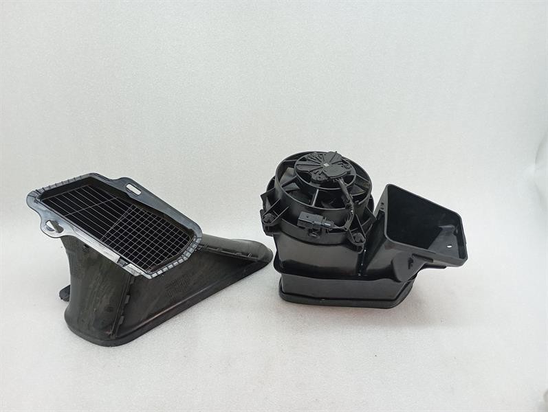 Porsche Boxster (981) Cooling fan PORSCHE CAYMAN 718 GT4RS Cooling Fan 9815046580...