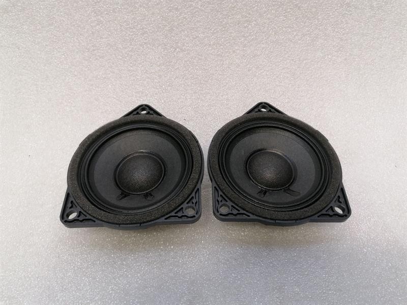 Porsche 911 (992) Porsche 911 992 speaker set 971035415F speaker set Body type: Coupe
Fuel: Petrol