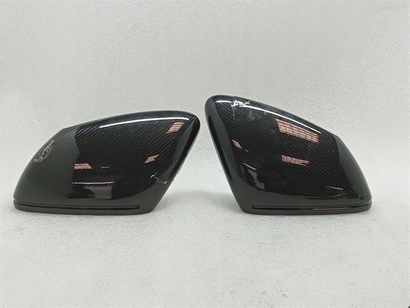 Porsche 911 (992) Porsche 911 992 Rear View Mirror Covers 992857527J Carbon with Defects RHD Body type: Coupe
Fuel: Petrol