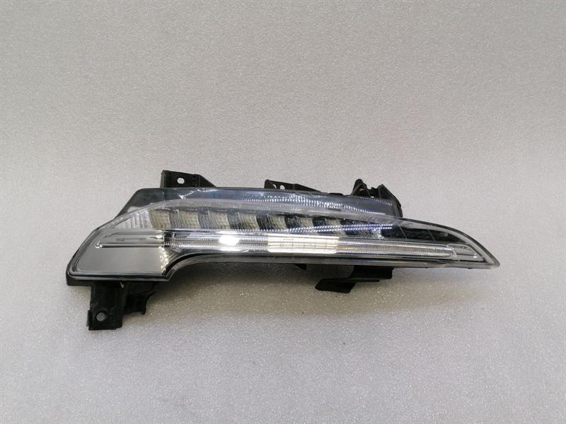 Porsche 911 (991) Porsche 911 991 DRL Daytime Running Light 99163115205 FAULTY Daytime Running Light Body type: Coupe
Fuel: Petrol