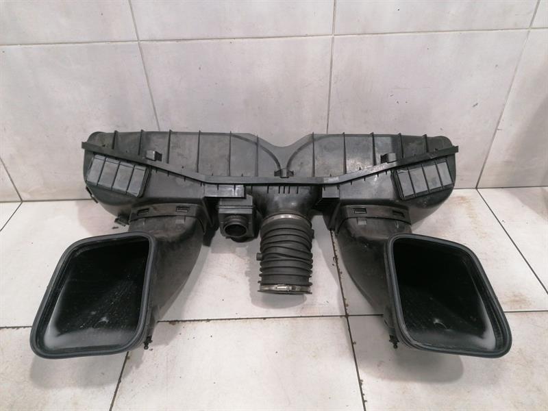Porsche 911 (991) Porsche 911 991 mk2 GT3 Airbox 99111023101 Air Filter Box Body type: Coupe
Fuel: Petrol