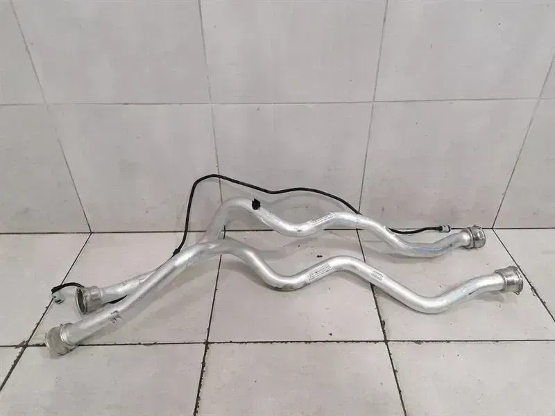 Porsche 911 (991) Cooling Pipe Porsche 911 991 cooling pipe 99110661002 coolin...