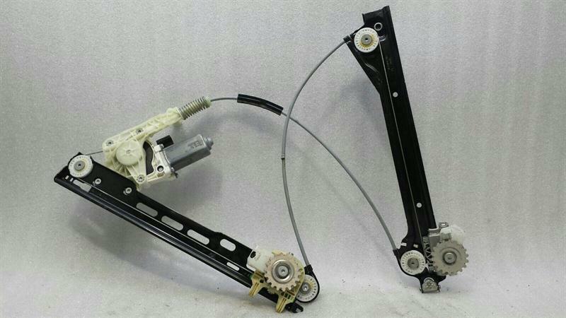 Porsche 911 (991) Porsche 911 R 991 Right Front Door Winder 99154207602 Window Regulator Front Right Body type: Coupe
Fuel: Petrol