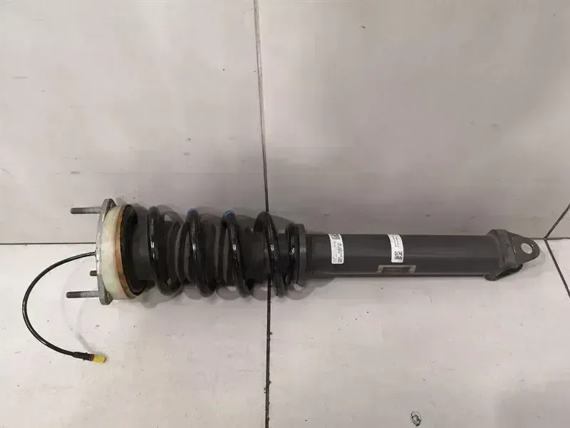 Porsche 911 (991) Porsche 991.2 Shock Absorber Rear 99133305740 Shock Absorber Rear MK2 Body type: Coupe
Fuel: Petrol