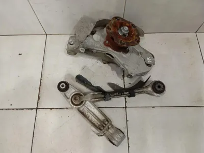 Boîtier de roulement de roue avant droit Porsche Boxster Spyder 718 99134165881