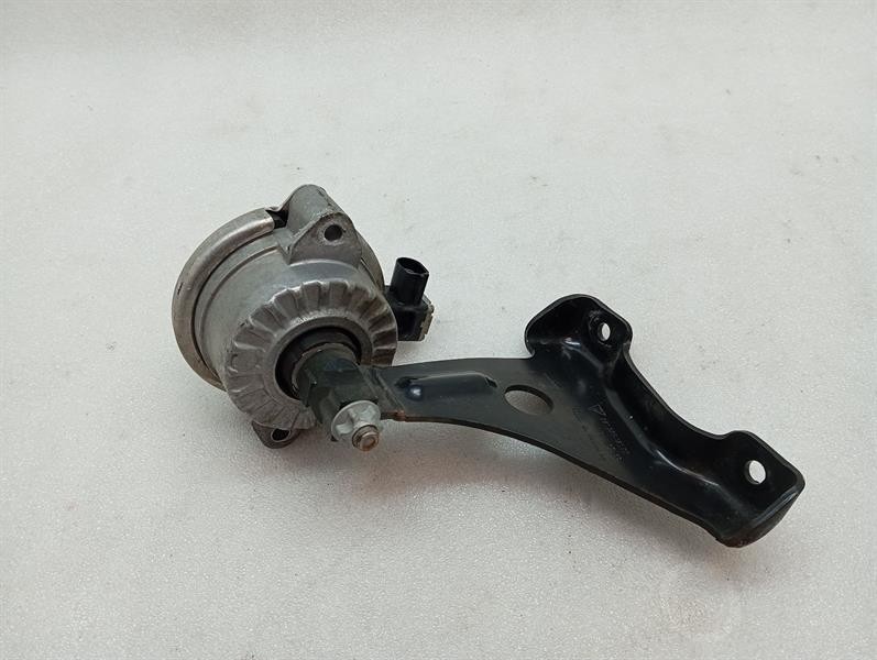 Porsche Boxster (981) Gearbox mount Porsche Boxster Spyder 718 Gearbox Mount 981375...