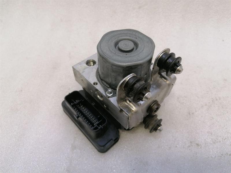 Porsche Boxster (981) A.B.S Pump Porsche Cayman 718 GT4 A.B.S Pump 99135575523 A...