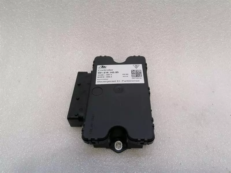 Porsche 911 (992) Porsche Boxster GT4RS Spyder Park Brake Module 99161814505 ECU Body type: Convertible
Fuel: Petrol