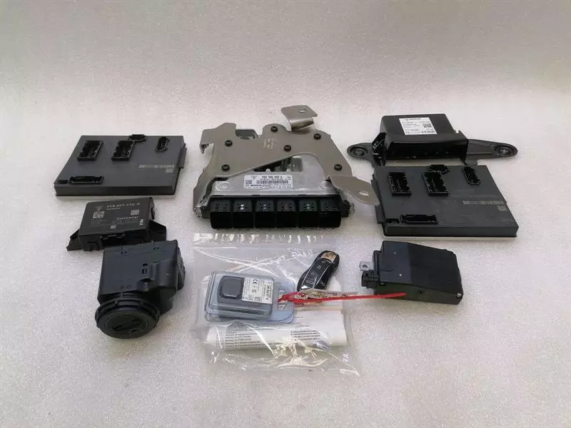 Porsche Boxster (981) Porsche Boxster GT4RS Spyder Engine ECU 992906033A Engine Control Unit