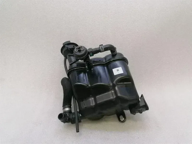 Porsche 911 (992) Porsche 911 992 expansion tank 992121407B expansion tank cooling water Body type: Coupe
Fuel: Petrol