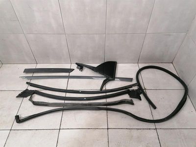 Joint de porte McLaren 720S Coupé 13A6535CP Joints de porte DROIT DROIT