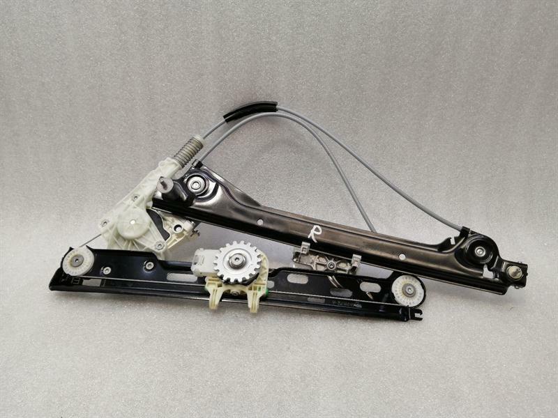 Porsche Boxster (981) Right Front Door Winder Porsche Cayman 718 GT4 FRH Door Winder 99154207...