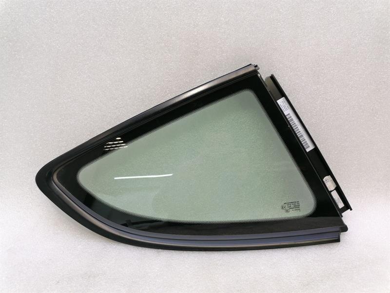 Porsche Boxster (981) Right Rear 1/4 Glass Porsche Cayman 718 GT4 Right Rear Quarter Glass...