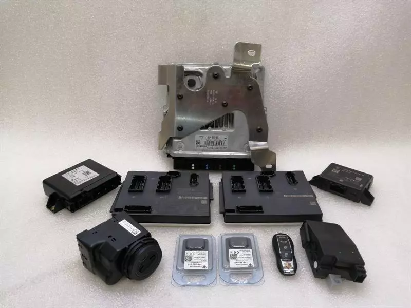Porsche Boxster (981) Engine ECU Porsche Cayman 718 GT4 Engine ECU SET 982907401...