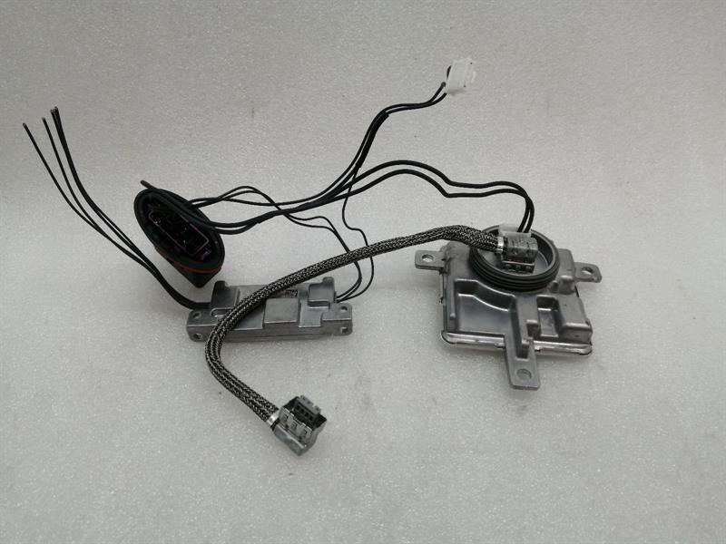Porsche Cayman 718 GT4 Xenon Ballast 8K0941597F Xenon Ballast RIGHT SET Brand/Model: PORSCHE 718
Year: 2021
Engine: 399...