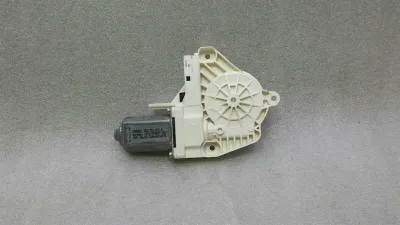 Audi RS6 4G FRH Türfenstermotor 8K0959802B Fensterhebermotor vorne rechts