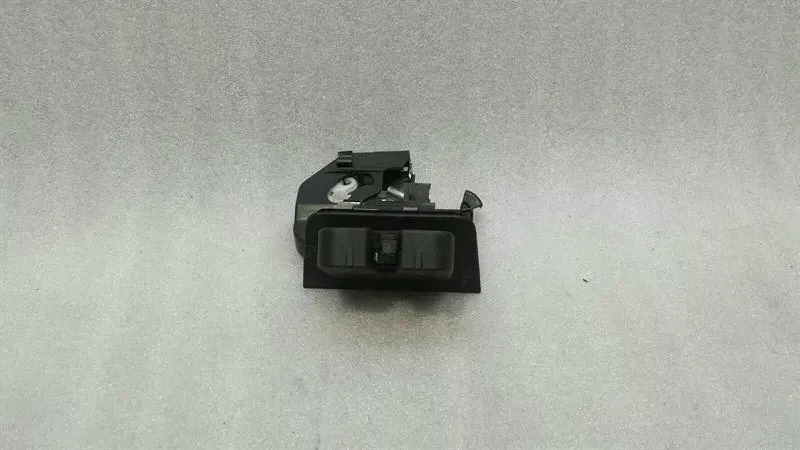 Audi RS6 4G boot lock 8R0827505A tailgate lock Brand/Model: AUDI RS6
Engine: 3993 cm3 605hp
Ge...