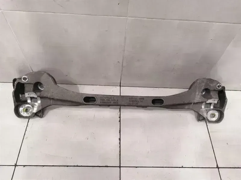 Bentley Continental GT, GTC, Flying Spur BENTLEY CONTINENTAL GT V8S Engine Subframe Front 3W0199205A Engine Carrier Body type: Coupe
Fuel: Petrol