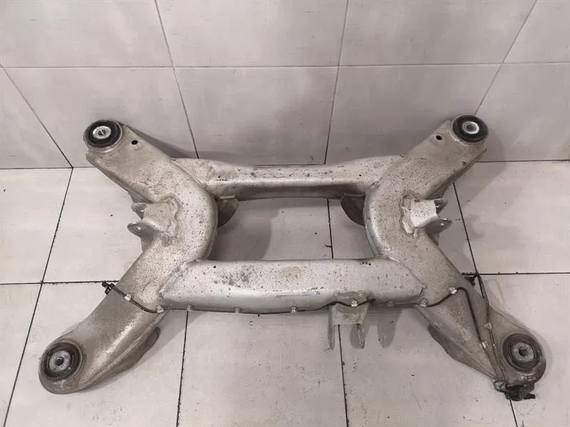 Bentley Continental GT V8S Subframe Rear 3W8505235 Axle Frame Rear Axle