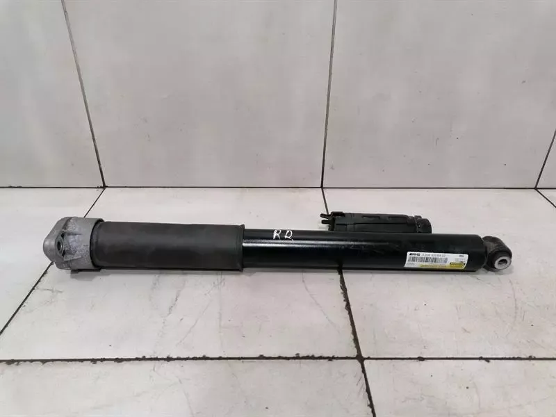 Mercedes C63 AMG W205 Shock Absorber Rear A2053206402 Shock Absorber Rear EDC