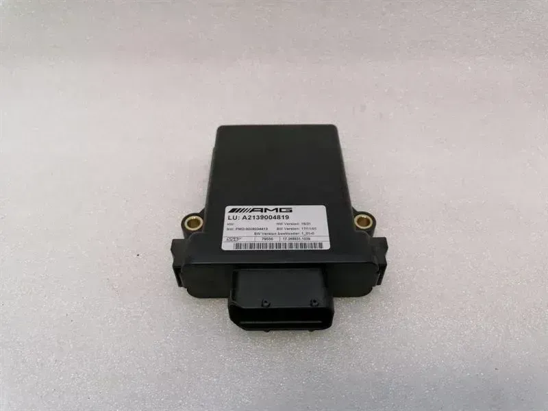 Mercedes-Benz A (W176) Mercedes E63 W213 Electronic Module A2139004819 Control Unit DIFFERENTIAL LOCK Body type: Estate
Fuel: Petrol