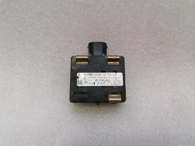MERCEDES G-CLASS W463A W464 18-24 G63 RADARA SENSORS A4639055200 RADARA AKLAJĀ PLAUTA