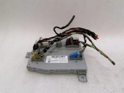 Mercedes C Class W205 BCM модул A2059006822 блок за комфортно управление