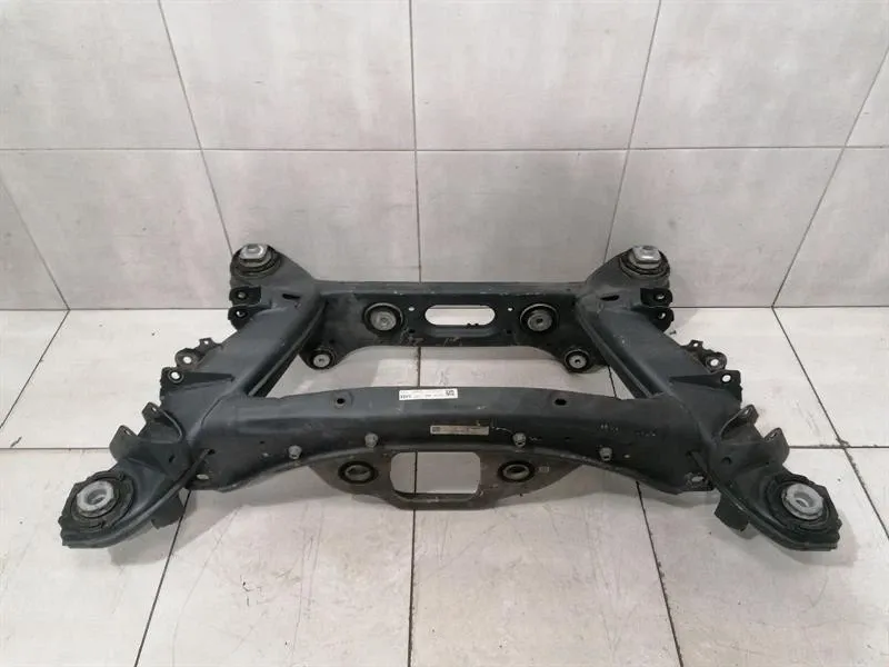 Mercedes C Class W205 Subframe Rear A2053501014 Axle Frame Rear Axle